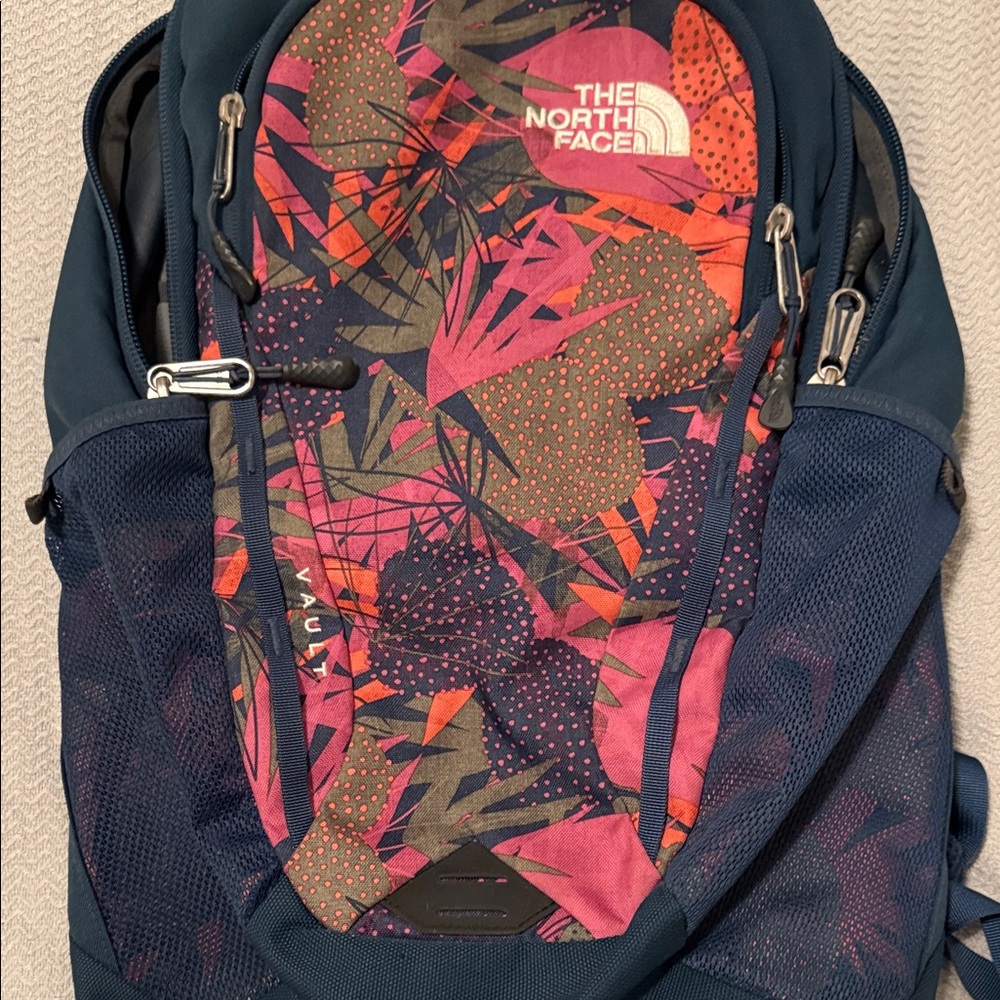 The North Face Vault Multicolor Patterned Backpack - image 4